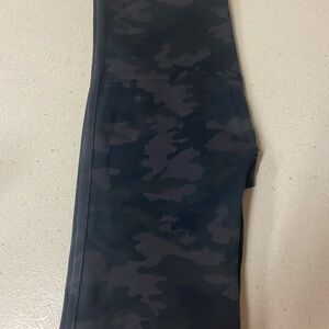 SPANX Women’s Dark Camouflage Leggings (High Waist)